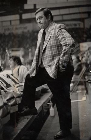 Coach Ted Garvin died in 1992, but his presence will be felt today when 16 of the 17 players from the 1975 squad reunite in Toledo.