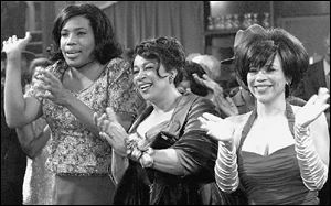 Pauline (Macy Gray), Nanny Crosby (S. Epatha Merkerson), and Bertha (Rosie Perez) enjoy a night out at Maxie s, a local
nightclub in HBO s presentation of Lackawanna Blues.
