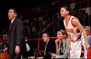 Bowling Green freshman Kate Achter can do a lot of things, including encourage teammates. Coach Curt Miller is tough on his point guards, but Achter has responded well to any criticism.
