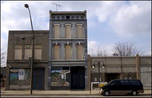 Holy Trinity Greek Orthodox Cathedral wants to demolish 823 and 825 North Summit St.
