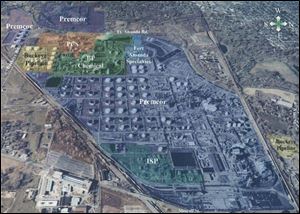 This aerial view shows the BP chemical plant in the foreground marked ISP, for the buyer
International Specialty Products. Above it is the Premcor oil refi nery, and to the upper left
of that is the main BP Chemical complex which is not part of the sale. The photo looks westward,
with Metcalf Street in Lima at the bottom.