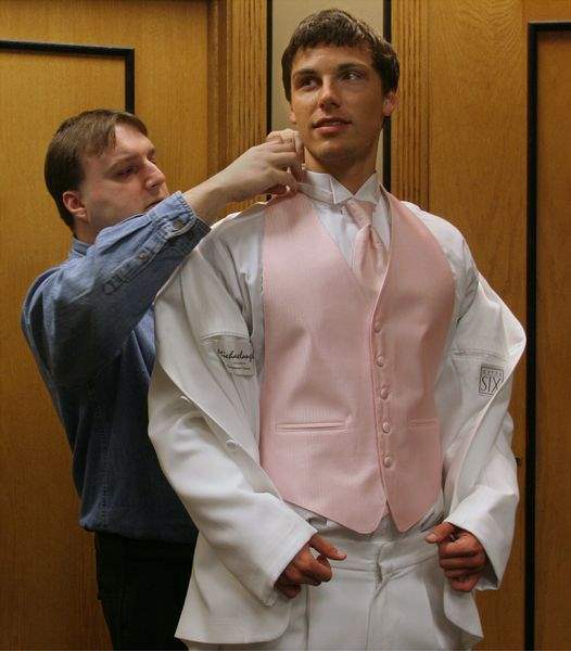 What-s-he-going-to-wear-2