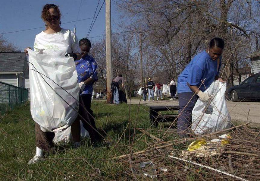 Spring-cleanup-rids-neighborhoods-of-trash-by-the-ton