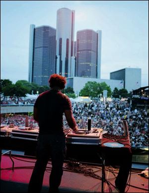 This year's festival  is called Fuse-In. It was formerly titled Movement, and in its beginning years, the event was widely known as the DEMF (Detroit Electronic Music Festival).
