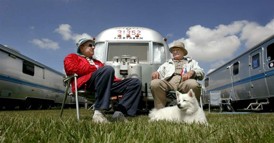 Rallying-Airstream-owners-revel-in-sleek-wheeled-homes-3