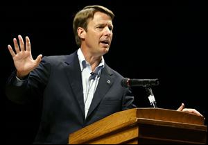 Former vice presidential hopeful John Edwards talks about ending poverty during his Ohio visit.
