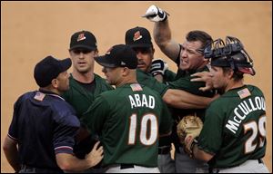 Buffalo's Mike Kinkade disagrees with plate umpire David Riley. 