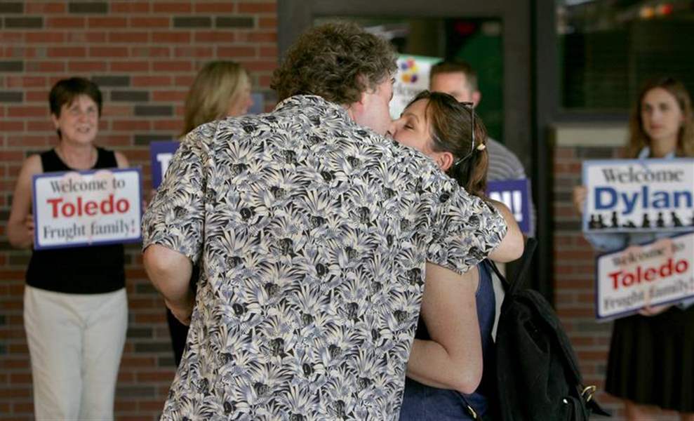 Evacuated-Louisiana-family-reunited-with-premature-son