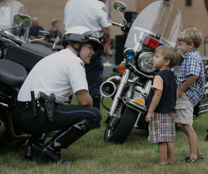 College-chief-motorcycling-to-Hollywood-with-message-2