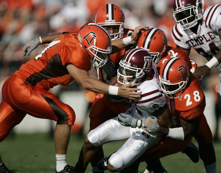 Falcons-team-up-trounce-Temple-2