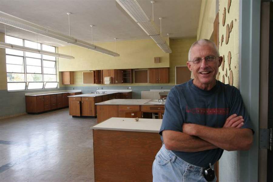 Town-still-feels-tainted-by-racist-label-from-pastor-hoping-to-house-evacuees-2