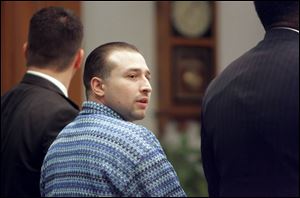 Pedro Diaz is on trial for aggravated murder and aggravated robbery in the 2004 death of Misada Shalan at a carryout.