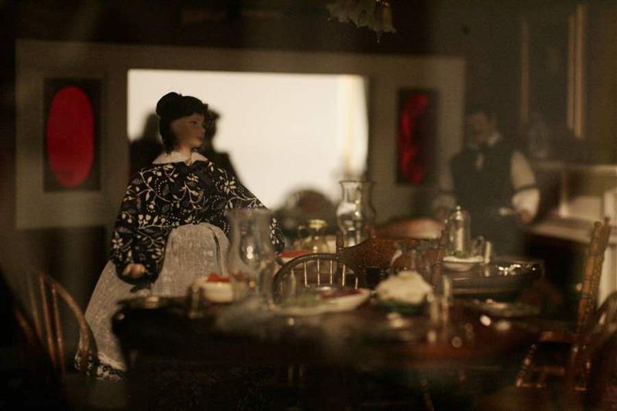 Waterville-couple-s-model-celebrates-Columbian-House-on-a-small-scale-2