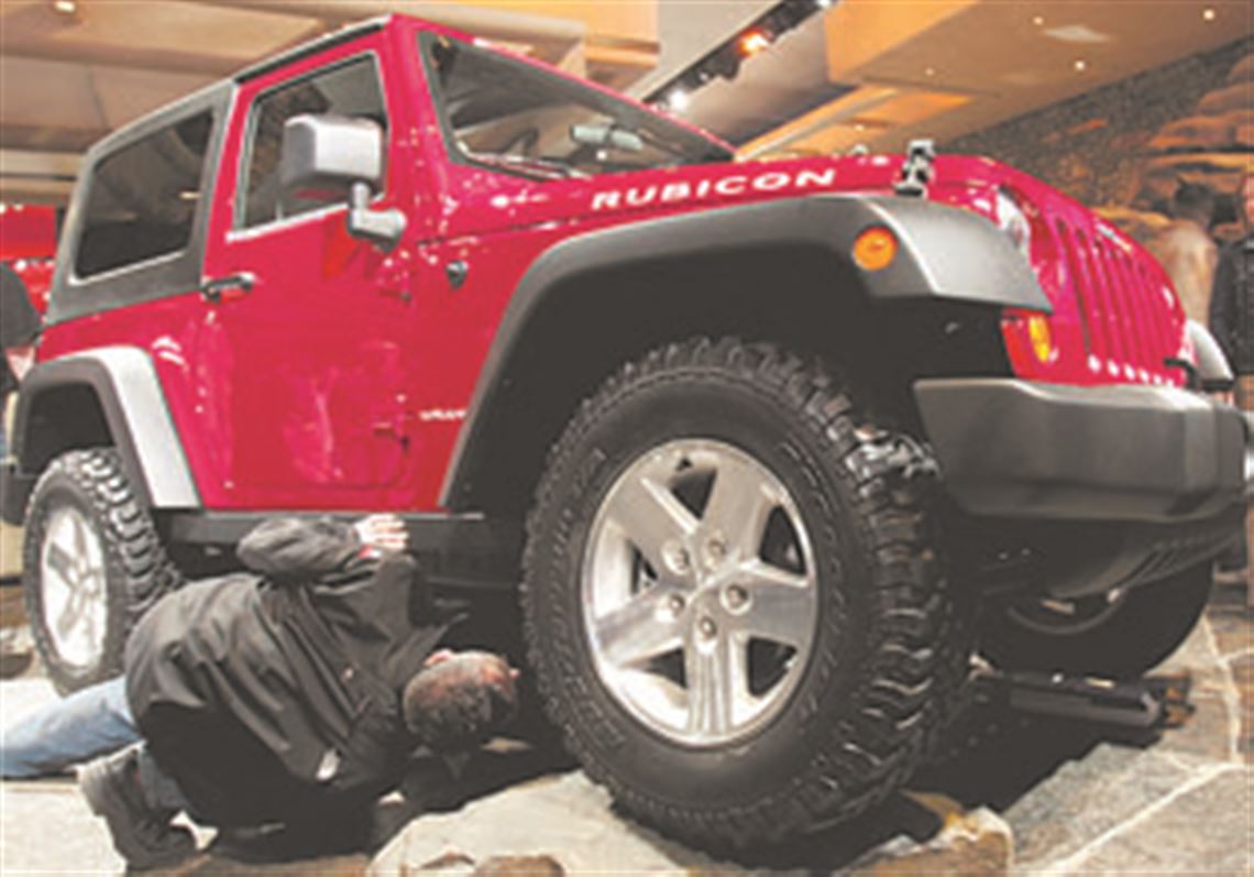 New Jeep wrangles auto show audience | The Blade