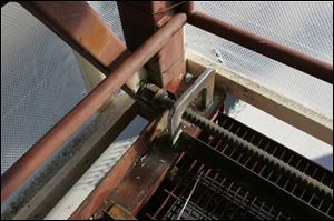 The weld s failure at the end of this bar is thought to have caused the winch to shift and strike Josh Brandt, who was treated at St. Charles Mercy Hospital and released. The other worker, Dan Lindenberger, was taken to St. Vincent Mercy Medical Center for observation.

