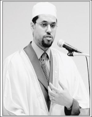 Imam Aly Lela leads prayers at the Masjid Saad in West Toledo.