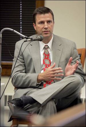 Detective Steve Forrester explains why the cold-case squad focuses on the Rev. Gerald Robinson as a suspect.
