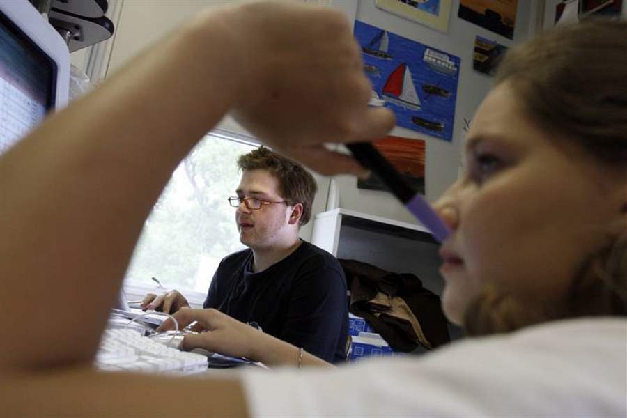 In-a-class-by-himself-School-bids-farewell-to-lone-senior-longtime-teacher