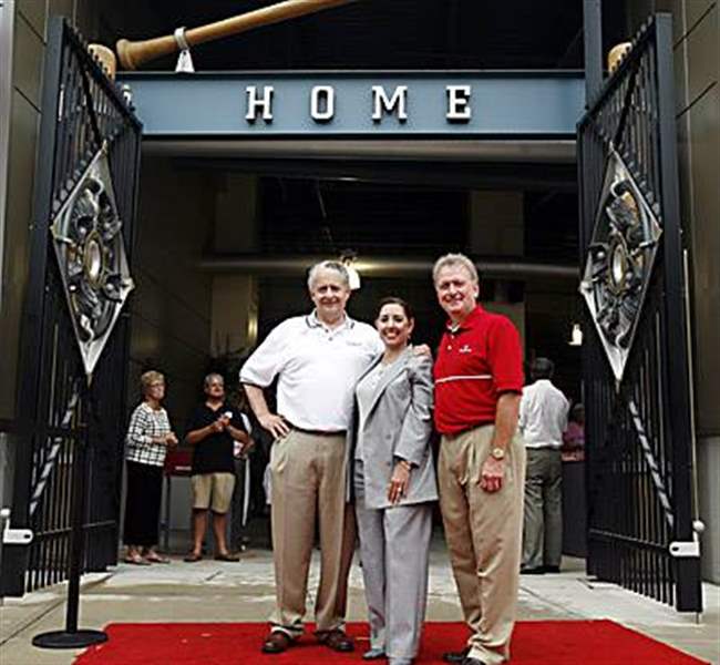 Farr-tournament-Mud-Hens-All-Stars-hit-home-run