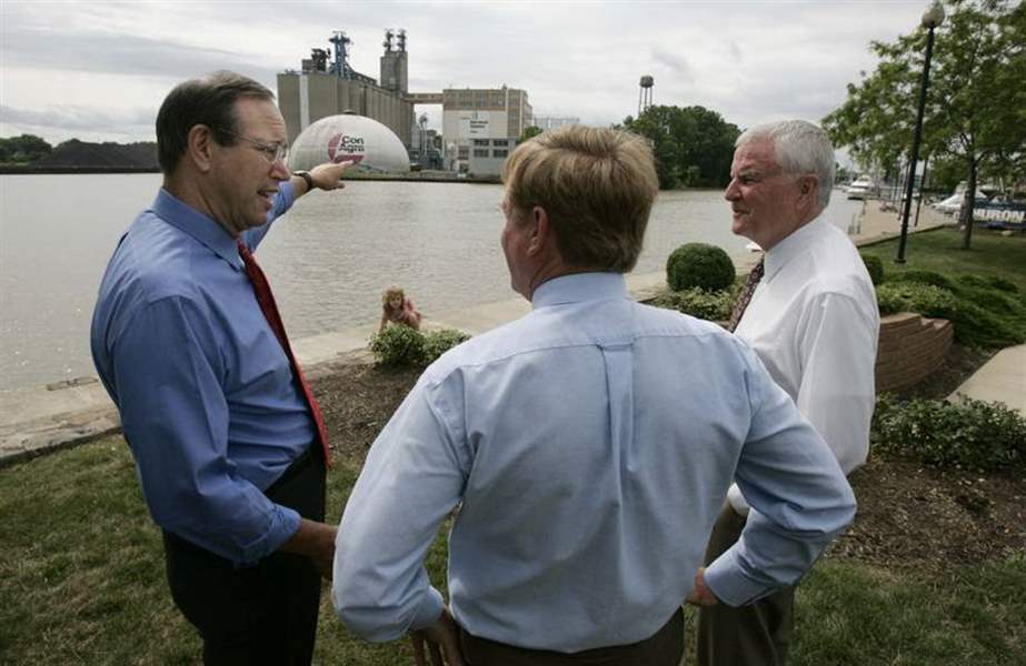 Huron-buys-site-to-add-lake-access-2