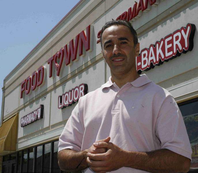 Food-Town-lives-on-in-2-stores-in-Michigan-2