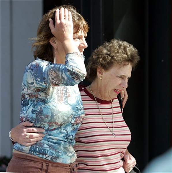 5-are-shot-1-dies-at-Seattle-Jewish-Federation-2