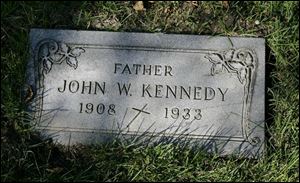 Her boyfriend s funeral months later was laden with flowers and tears.
