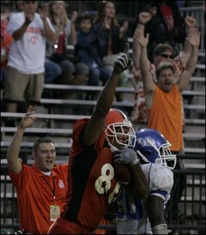 Bowling Green's Ruben Ruiz caught the tying TD in regulation against Buffalo and then caught the winning TD in overtime.