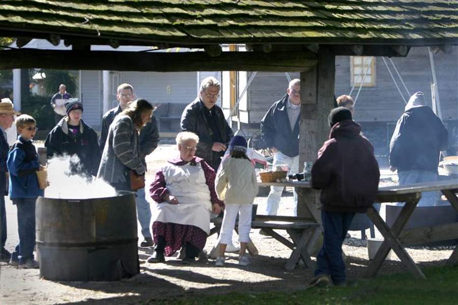 SAUDER-VILLAGE-CELEBRATES-FALL-ON-THE-FARM-2