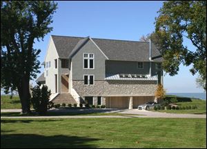 Duket Porter Associates was honored for The Cliffs, a Catawaba Island residence.