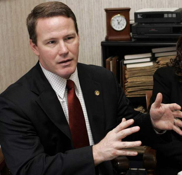 Strickland-vows-fix-in-school-funding-2