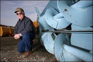 No snow makes Joe Bryant s Snyder Snow Service a no-go
for cleaning walks and clearing driveways of customers.

