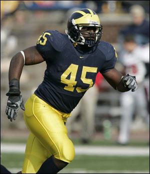Wolverines linebacker David Harris is co-owner with Mike Hart of the team's Bo Schembechler Award bestowed on the most valuable player by a vote of Michigan teammates.