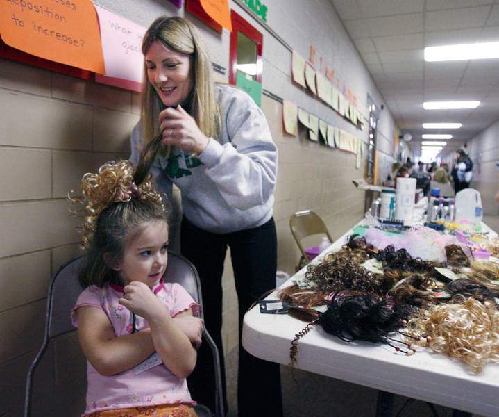 DRAGON-FESTIVAL-FUN-AT-DORR-ELEMENTARY