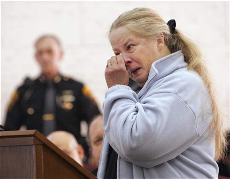 Parents-in-caged-kids-case-get-2-years-in-prison