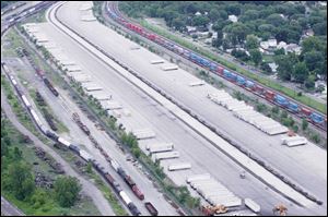 Developing rail-truck terminals like this one in Toledo is identified by the Toledo Metropolitan
Area Council of Governments as a top priority for boosting the area s future economy.
