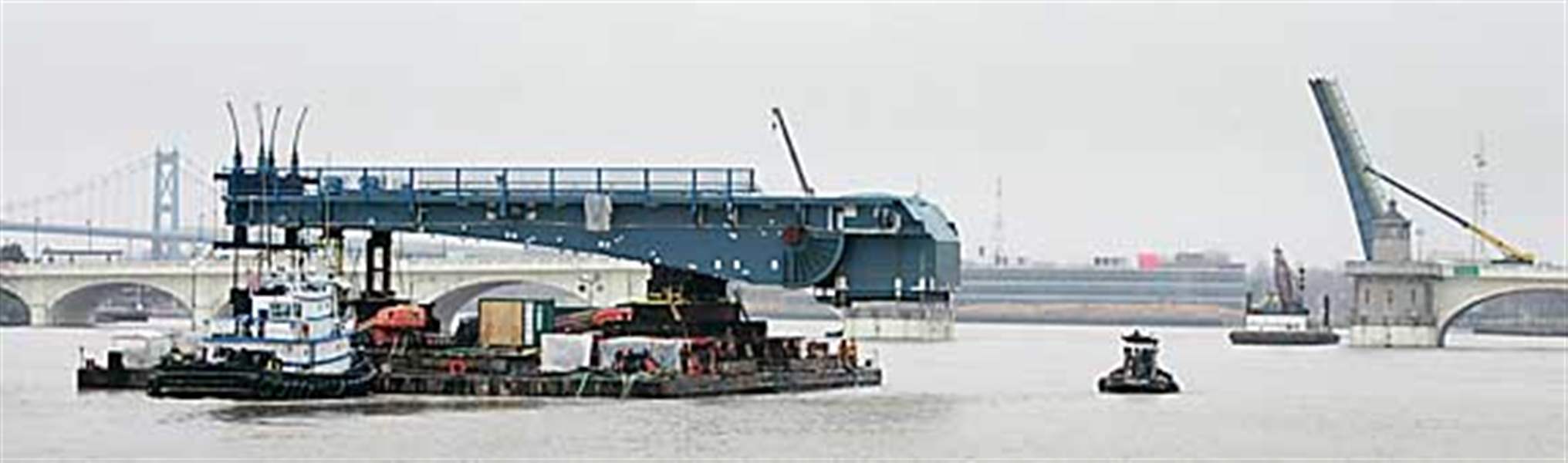 King-bridge-drawspan-section-is-put-into-place