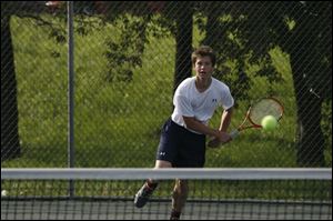 Derek Than is back as the No. 1 singles player for St. John s. Than, a senior, won the City League
championship last season and qualifi ed for the state tournament.