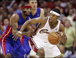 Cavaliers guard Daniel Gibson has come on in the playoffs and
the media have picked up on his nickname of Boobie.
