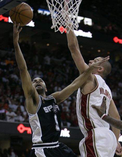 Tony-Parker-Sasha-Pavlovic