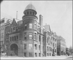 The ornate building, at Madison Avenue and Huron Street was the original location of the club. Its guests included Presidents William McKinley, Theodore Roosevelt, and William H. Taft.

