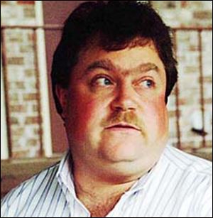 Richard Jewell, the former security guard who was erroneously linked to the 1996 Olympic bombing, dies Wednesday at age 44.