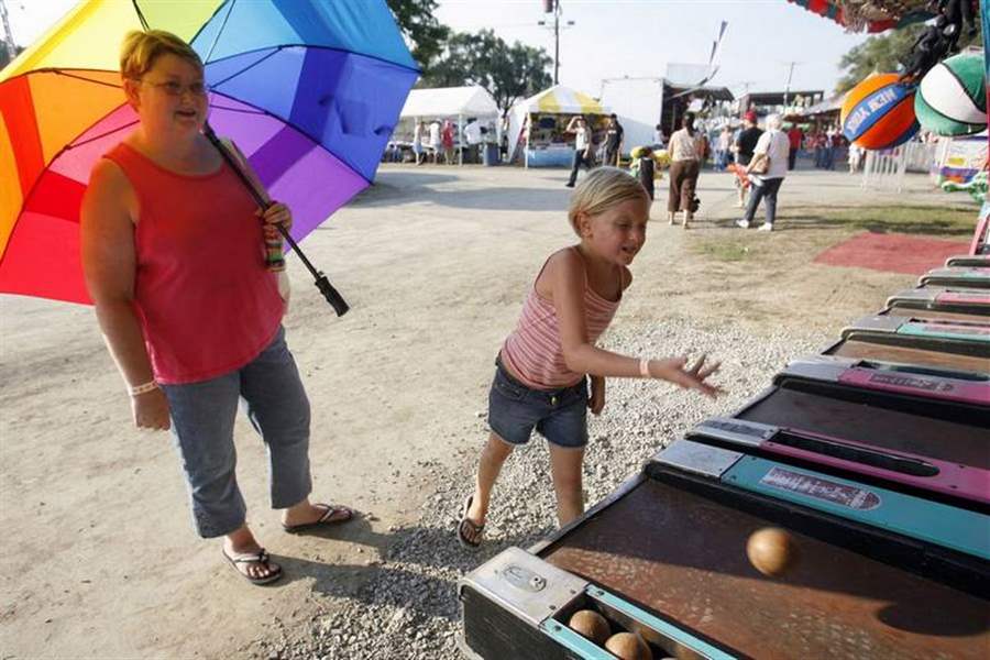 Flood-fails-to-shut-down-Hancock-County-fair-3