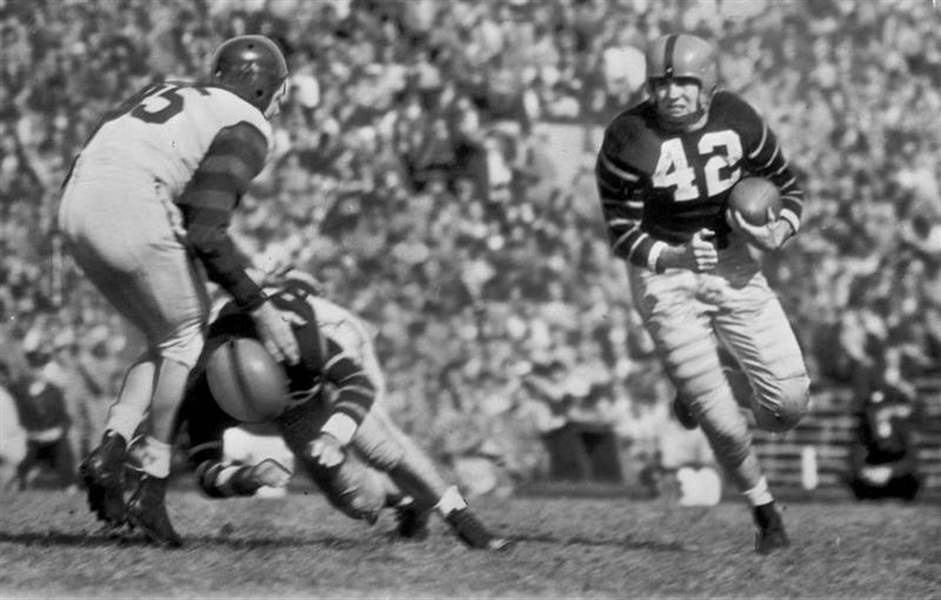Illustrious-Maumee-graduate-will-present-school-with-copy-of-his-1951-Heisman-Trophy