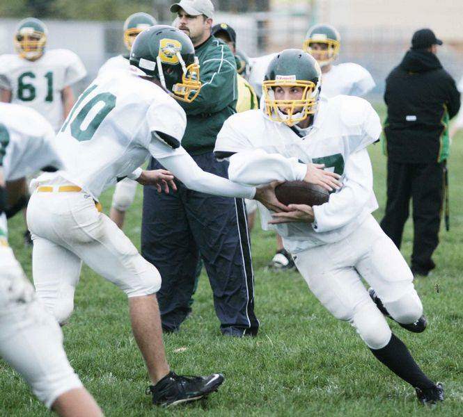Sidelines-Rogers-Start-Clay-each-benefit-from-a-top-senior-3
