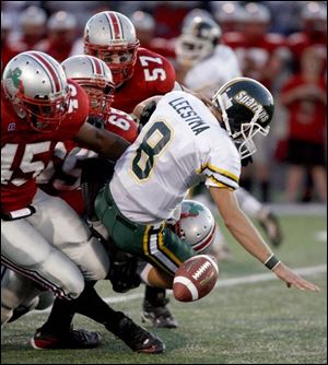 <br>
<img src=http://www.toledoblade.com/graphics/icons/photo.gif> <a href=  /apps/pbcs.dll/gallery?Avis=TO&Dato=20070929&Kategori=SPORTS12&Lopenr=929003&Ref=PH  target= _blank  ><b>Central Catholic-Start</b></a> (Sept. 28)
