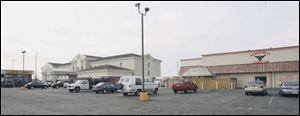 The Rodeo Bar and Grill and Holiday Inn Express share a parking lot in Oregon, where Michael Gagnon is believed to have been drinking before the fatal crash.
