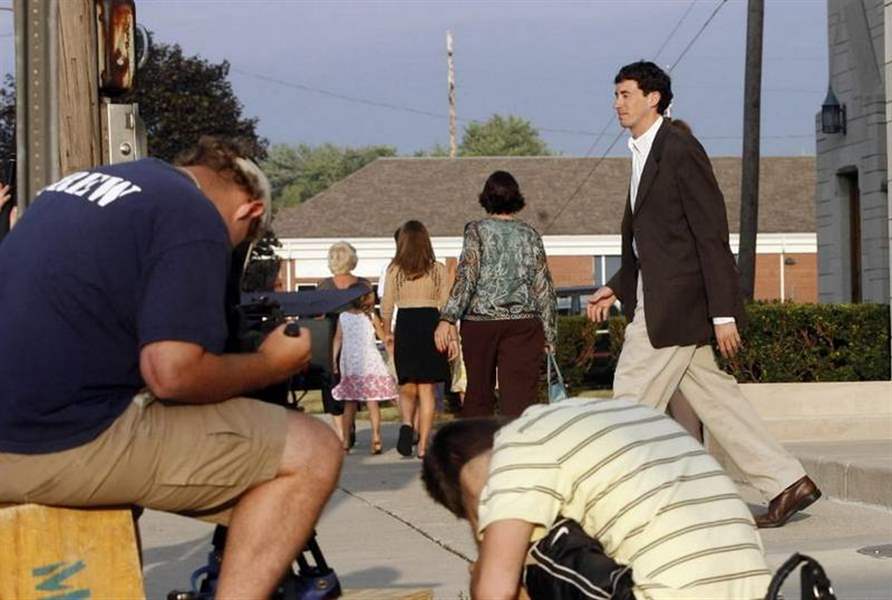 30-seconds-of-fame-Blade-reporter-has-a-small-part-in-new-film-2