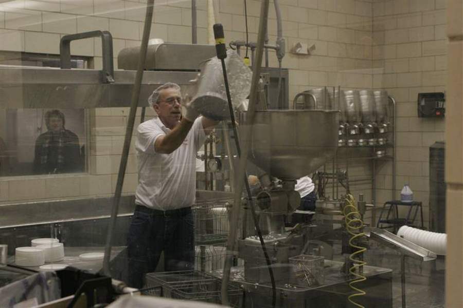 Wauseon-dairy-open-again-but-smaller
