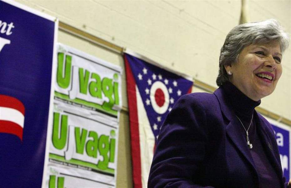 14-223-cast-early-ballots-in-Lucas-County-2